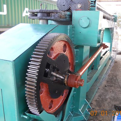 La Cina Fast Speed Green Hexagonal Wire Netting Machine Con Potente 2.2Kw Stazione Idraulica fornitore