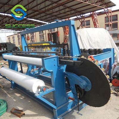 La Cina Larghezza di rete 2300-4300 mm Macchina di tessitura a maglia di filo incrinato 7.5kw Potenza fornitore