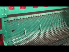 Macchina in espansione del metallo